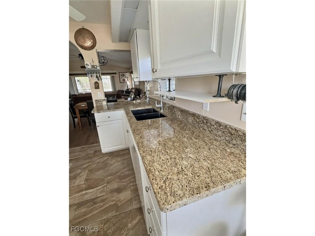 1931 Corona Del Sire Drive North Fort Myers FL 33917 2025015833 image9