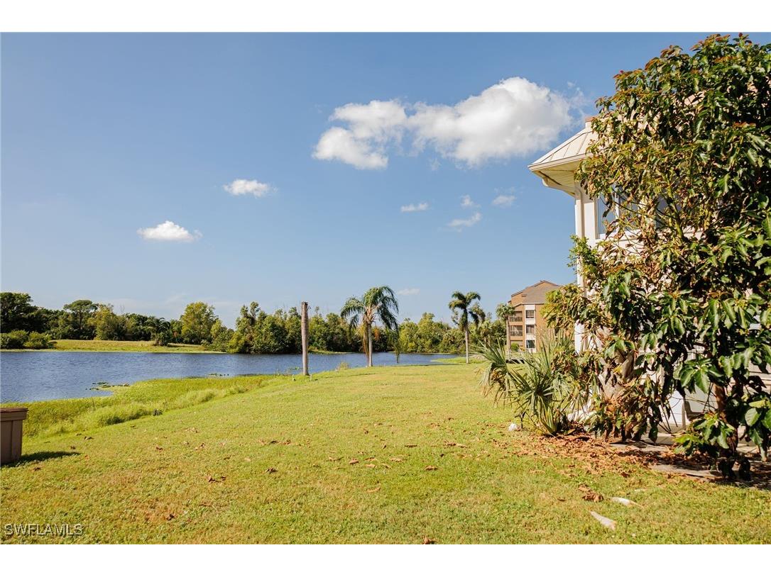 1931 W Lakeview Boulevard #6 North Fort Myers FL 33903 224088290 image1
