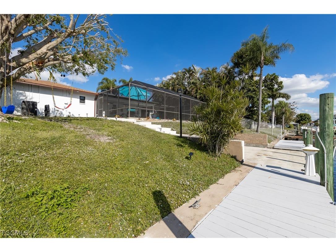 1932 SE 9th Terrace Cape Coral FL 33990 2026013171 image2