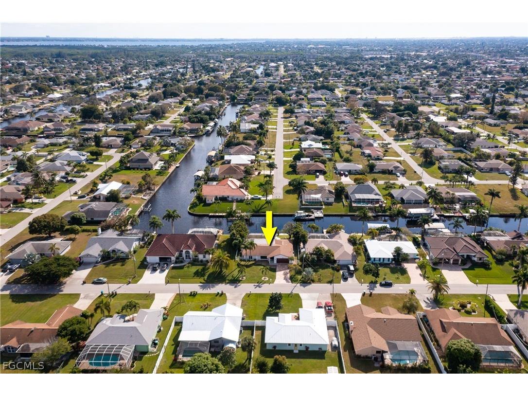 1932 SE 9th Terrace Cape Coral FL 33990 2026013171 image5