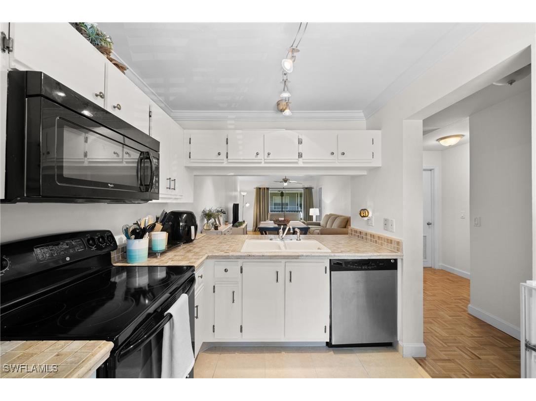 1933 Courtyard Way #D202 Naples FL 34112 225067282 image5