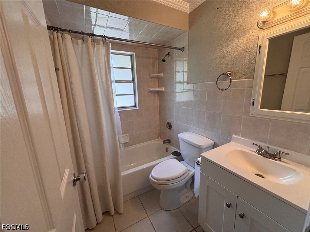 1933 Flamingo Drive North Fort Myers FL 33991 2026016972 image44