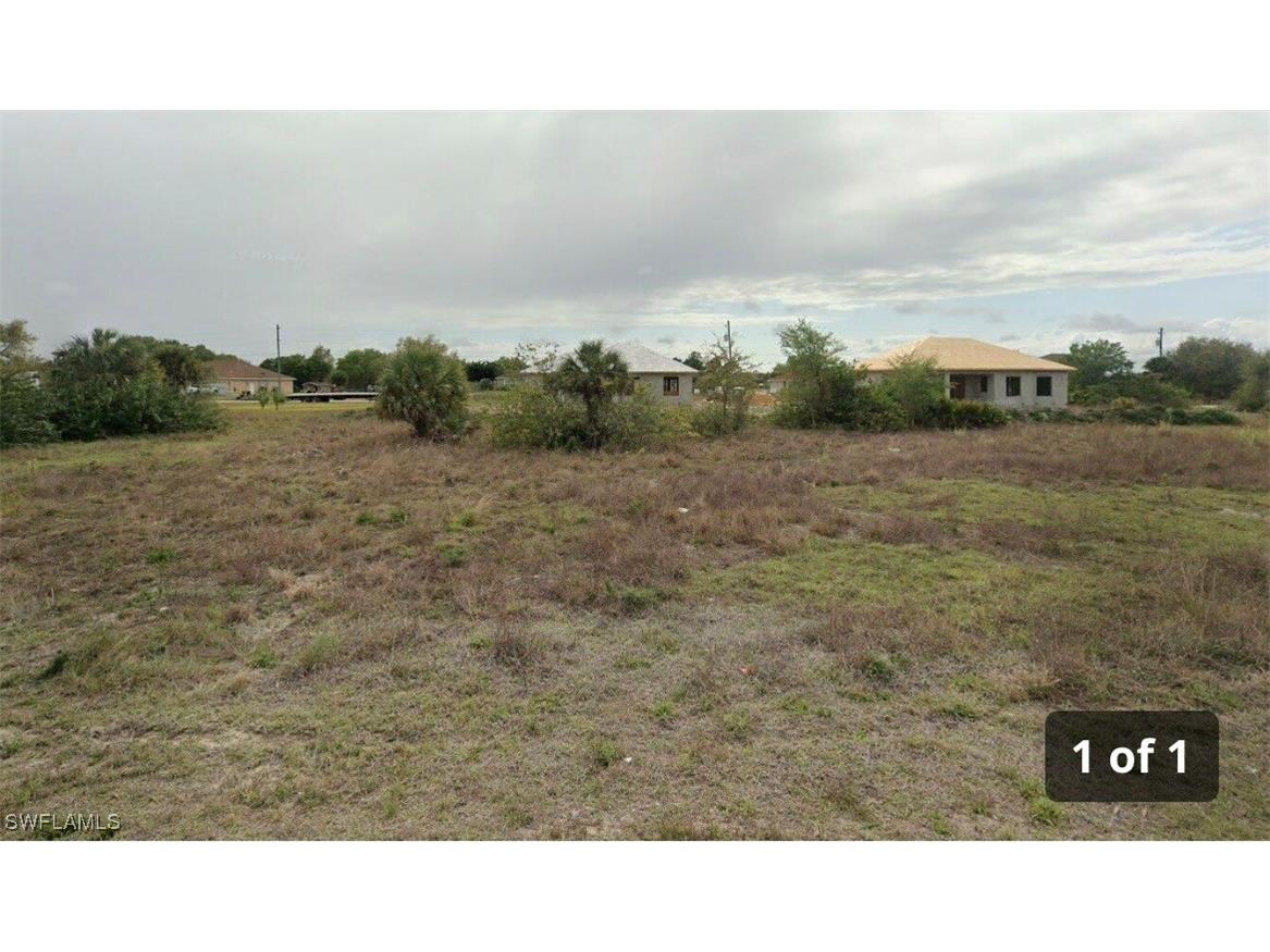 1933 Venice Avenue N Lehigh Acres FL 33971 226001089 image1