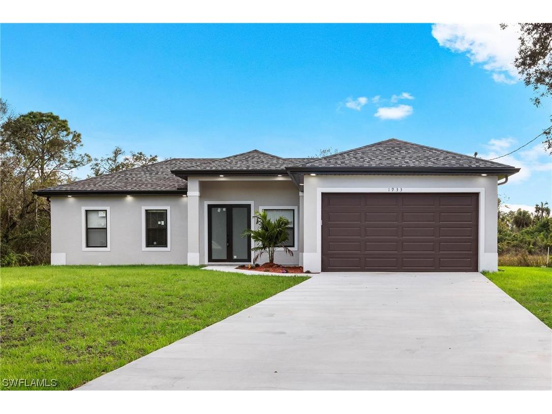 1933 Walcott Loop Lehigh Acres FL 33972 223028052 image1
