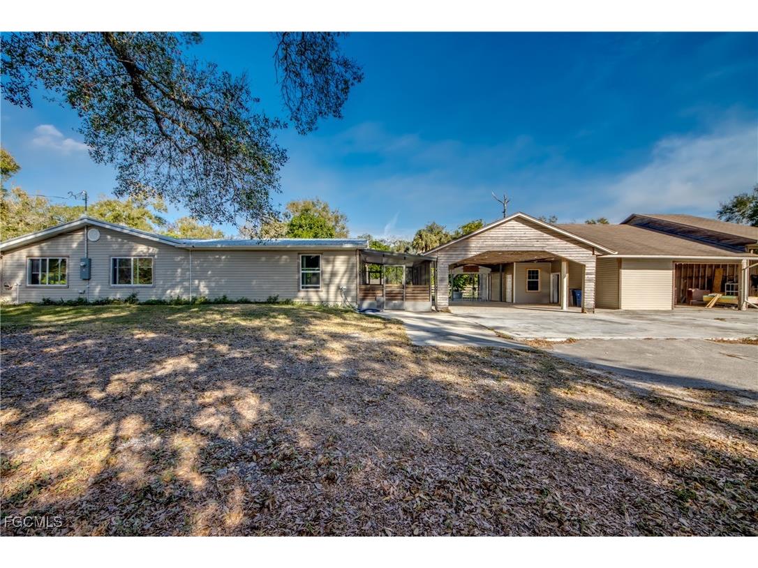 19330 Meredith Road North Fort Myers FL 33917 2025025370 image1