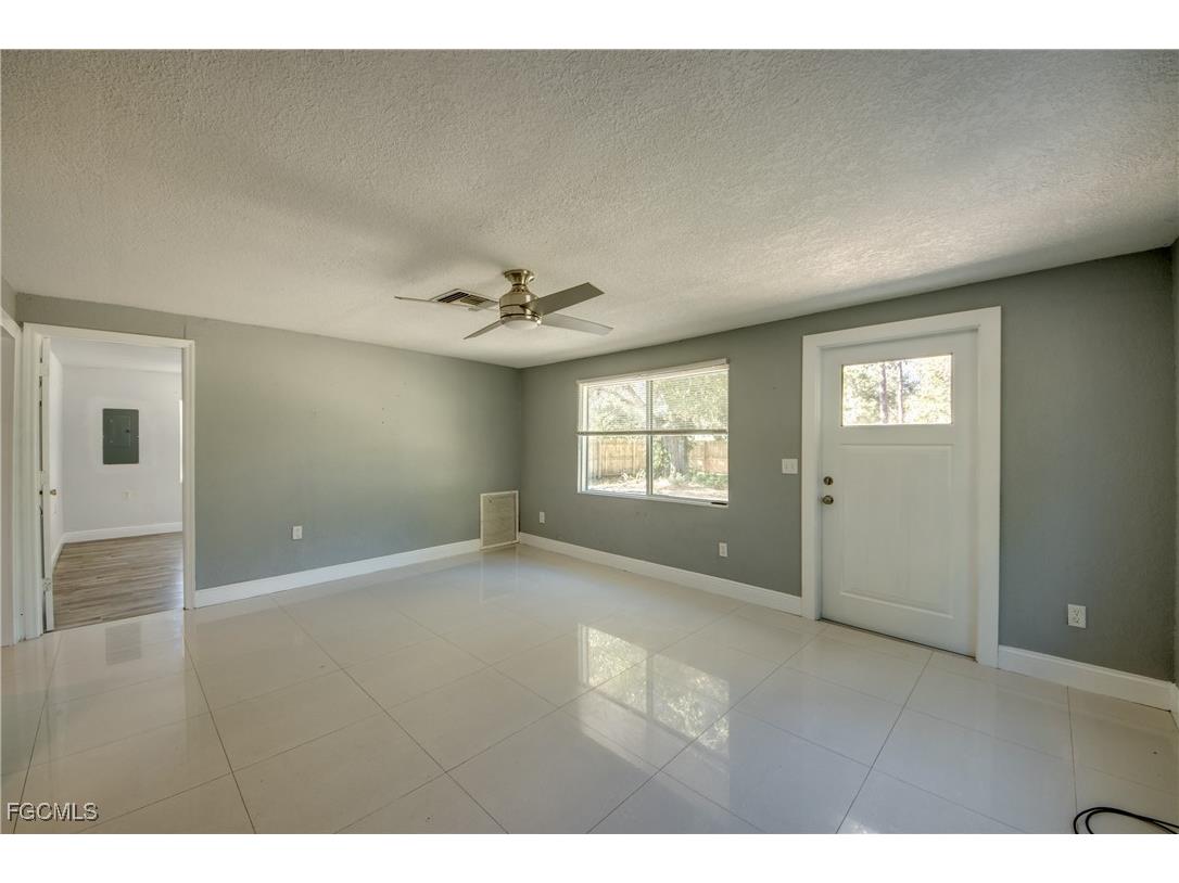 19330 Meredith Road North Fort Myers FL 33917 2025025370 image10