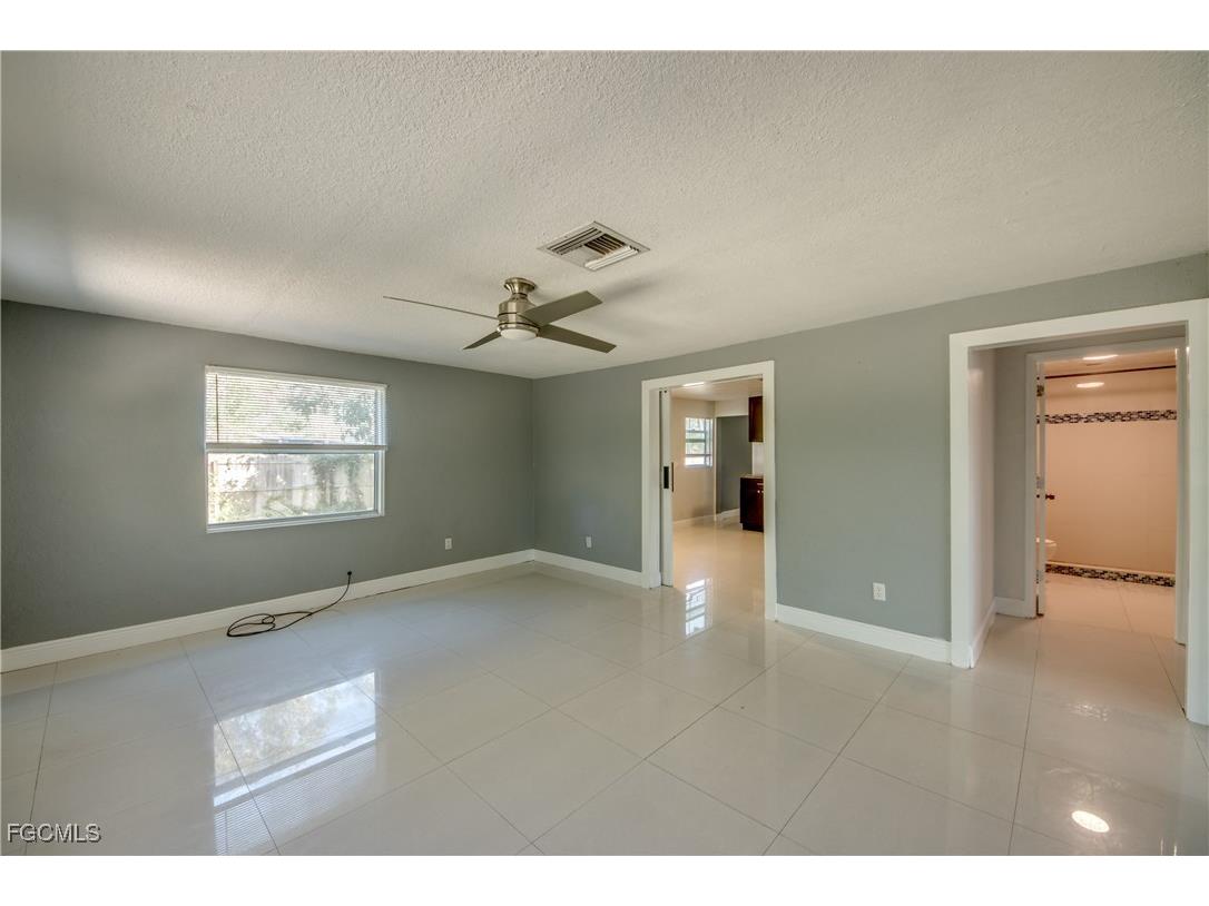 19330 Meredith Road North Fort Myers FL 33917 2025025370 image11
