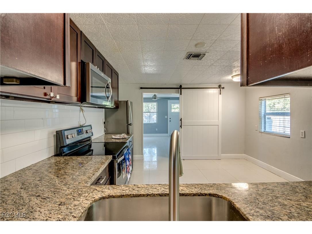 19330 Meredith Road North Fort Myers FL 33917 2025025370 image17