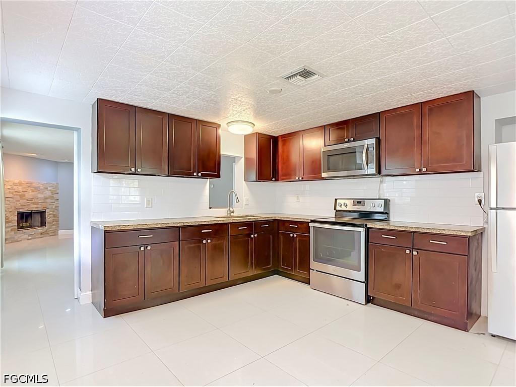 19330 Meredith Road North Fort Myers FL 33917 2026029634 image10