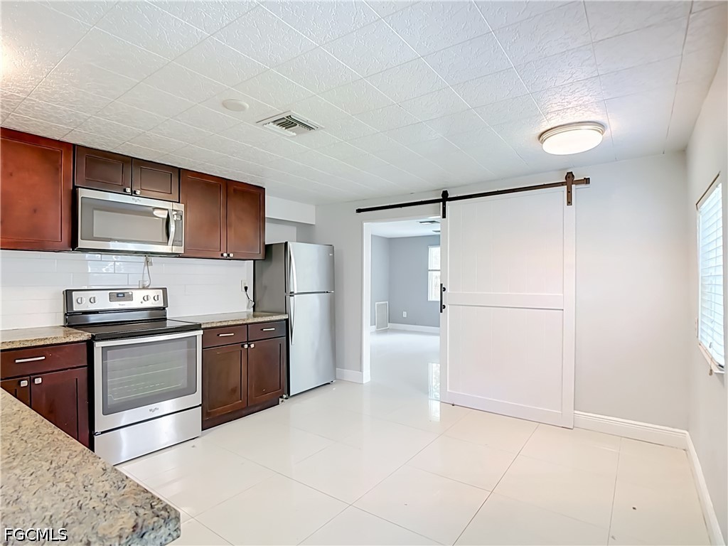19330 Meredith Road North Fort Myers FL 33917 2026029634 image7