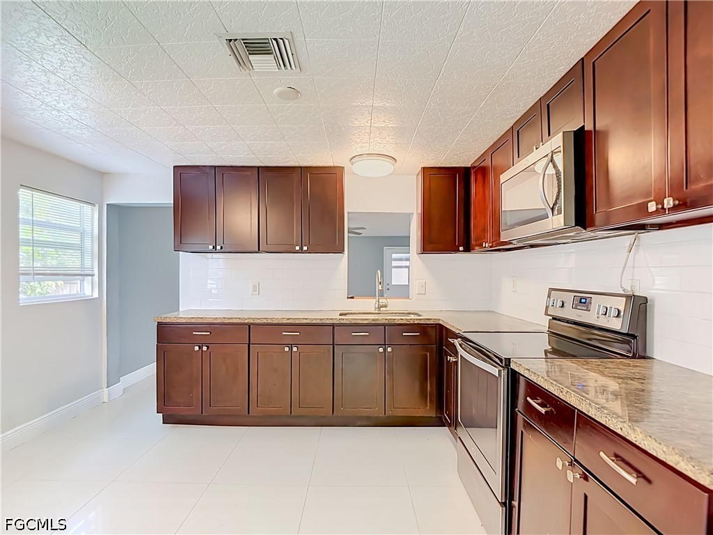 19330 Meredith Road North Fort Myers FL 33917 2026029634 image9
