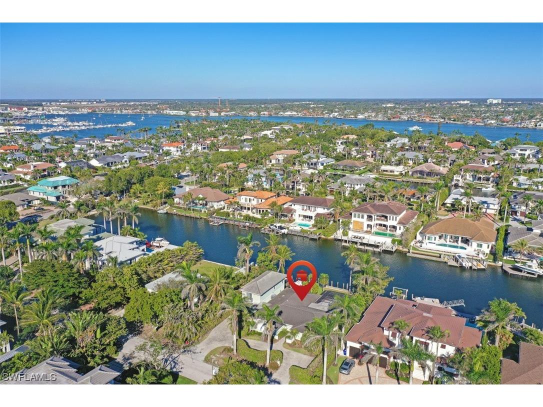 1935 5th Street S Naples FL 34102 223014200 image1