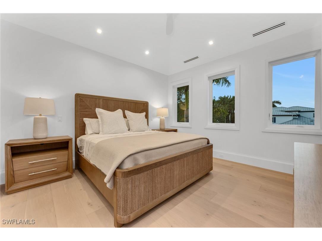 1935 5th Street S Naples FL 34102 225019976 image27