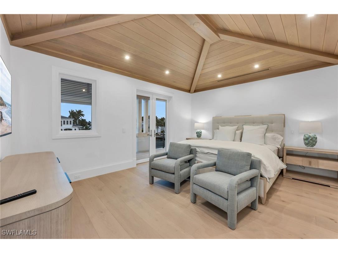 1935 5th Street S Naples FL 34102 225019976 image29