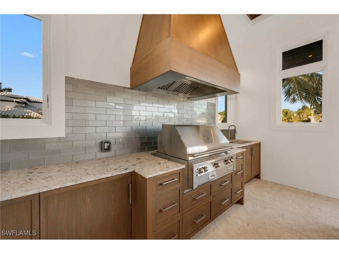 1935 5th Street S Naples FL 34102 225019976 image9