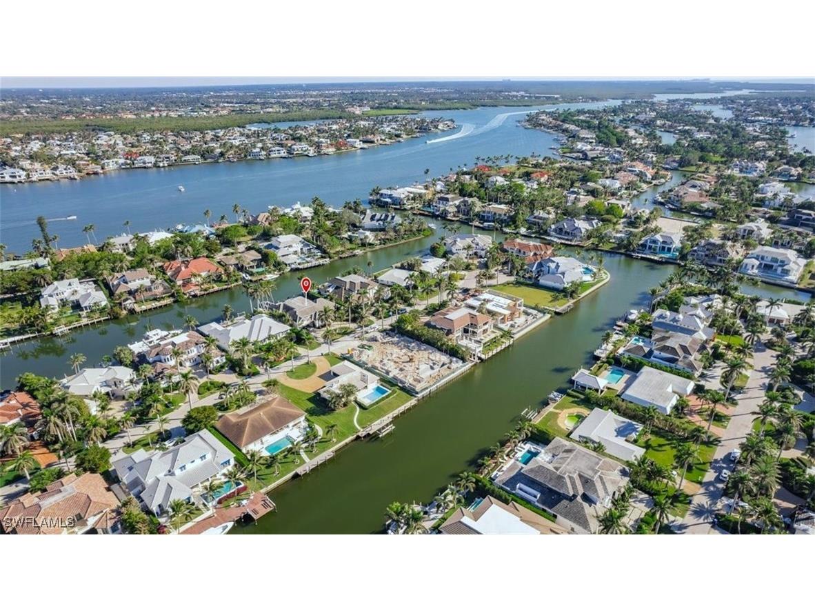 1935 7th Street S Naples FL 34102 225080095 image3