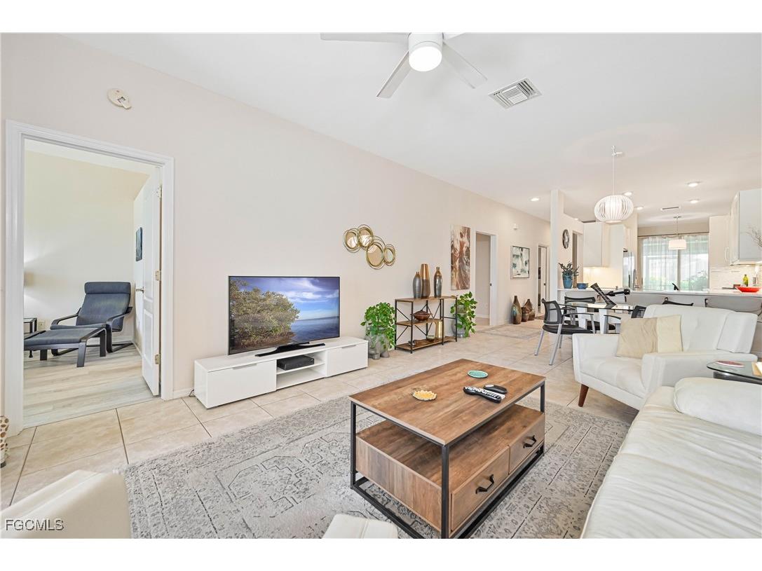 1935 Morning Sun Lane #F29 Naples FL 34119 2025018311 image7