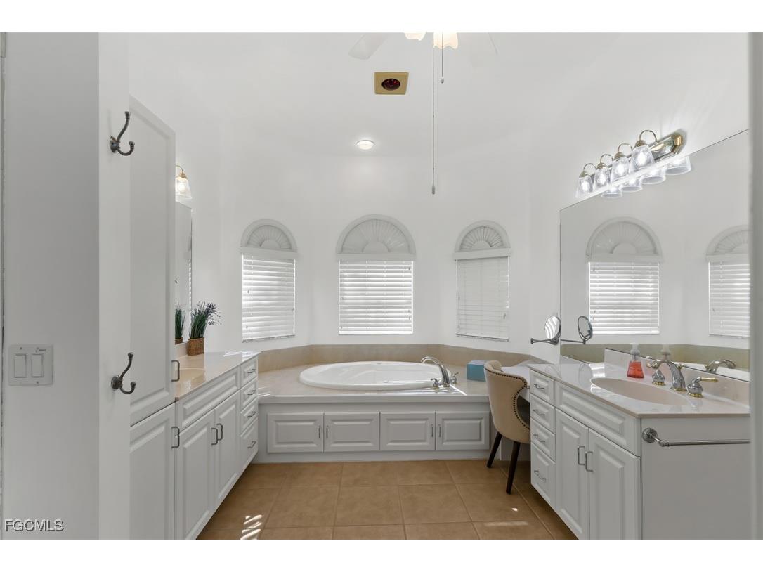 1935 SE 26th Street Cape Coral FL 33904 2025025289 image16