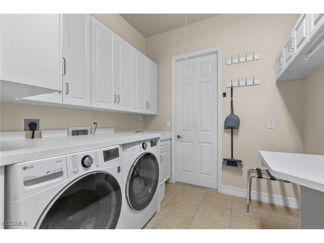 1935 SE 26th Street Cape Coral FL 33904 2025025289 image25