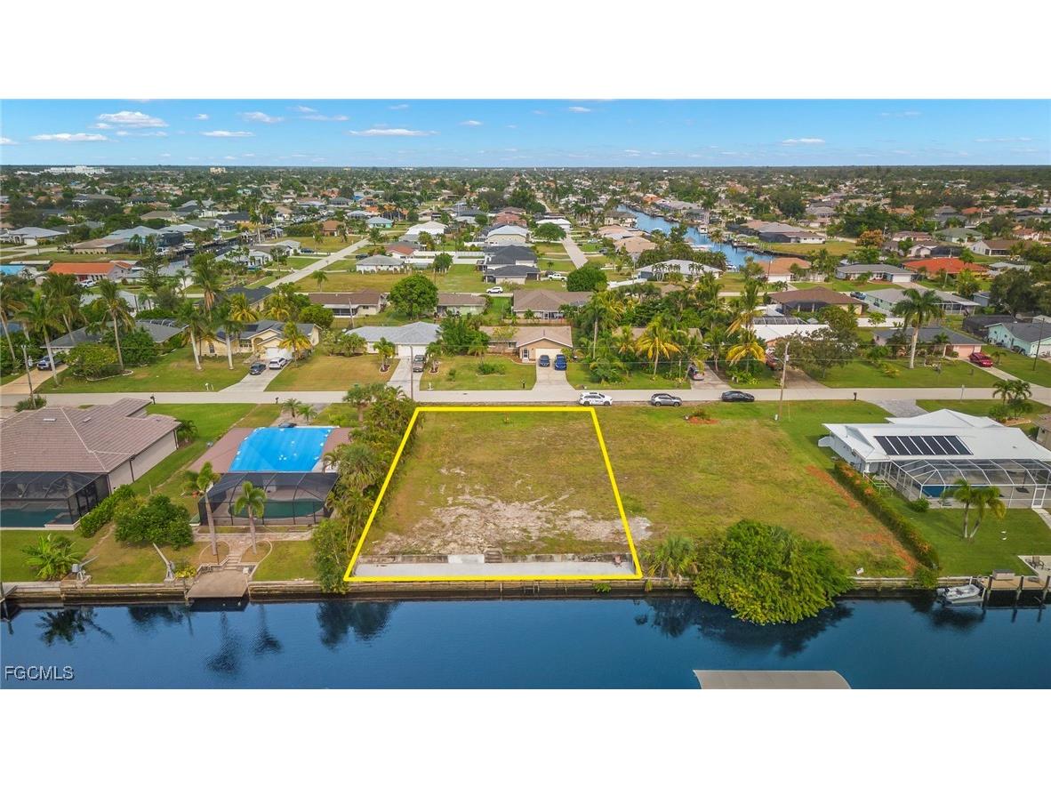 1936 Coral Point Drive Cape Coral FL 33990 2025026005 image7