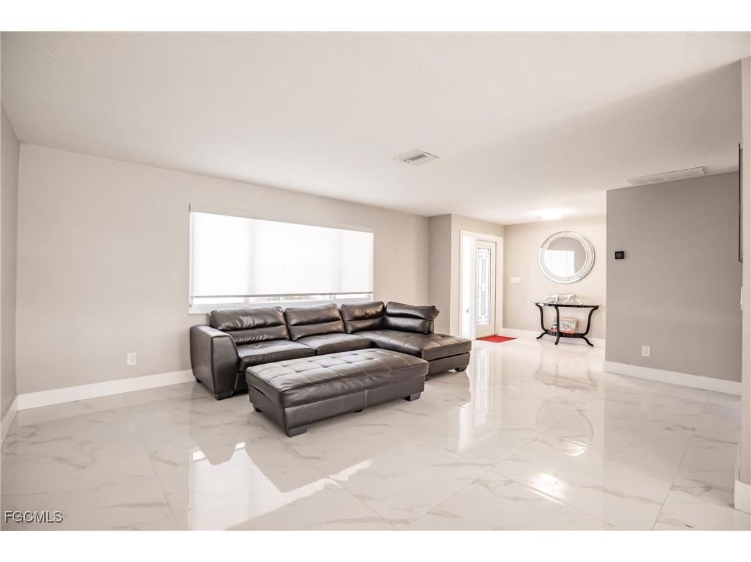 1936 Palaco Grande Parkway Cape Coral FL 33904 2026000269 image7