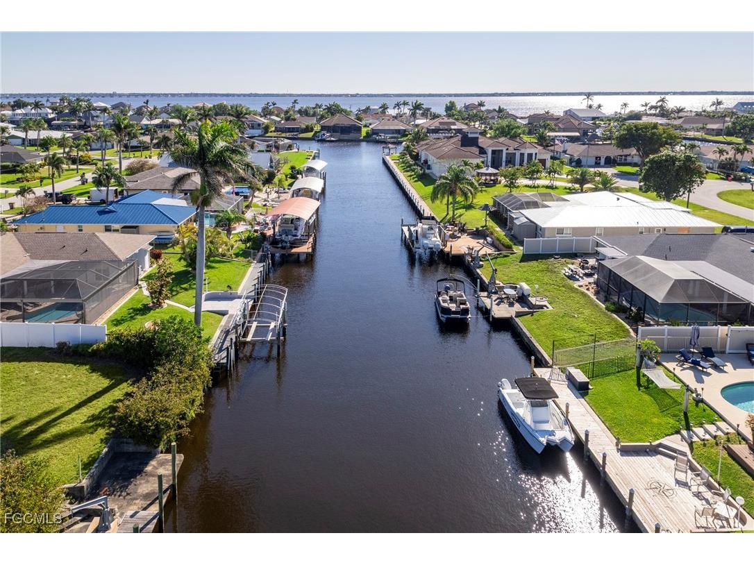 1936 SE 31st Terrace Cape Coral FL 33904 2026002225 image7