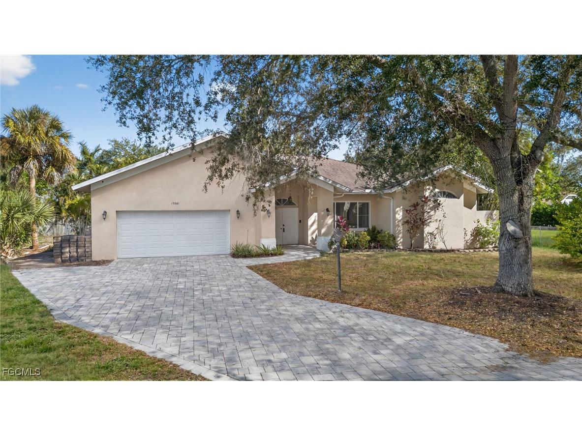 19369 Pine Glen Drive Fort Myers FL 33967 2026000387 image1