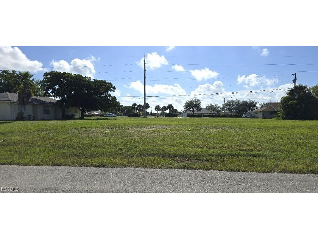 1937 SW Santa Barbara Place Cape Coral FL 33991 2025000332 image2