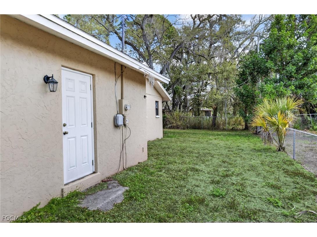 1938 Flamingo Drive North Fort Myers FL 33917 2026012329 image24