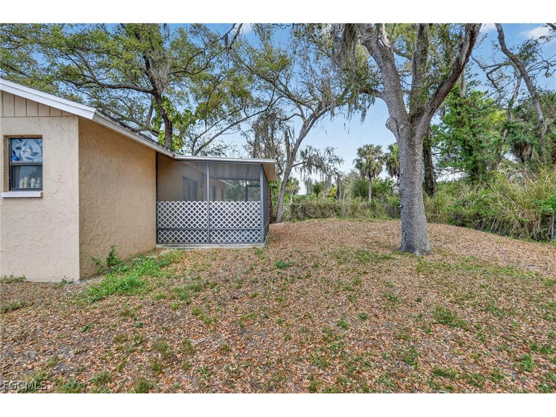 1938 Flamingo Drive North Fort Myers FL 33917 2026012329 image27