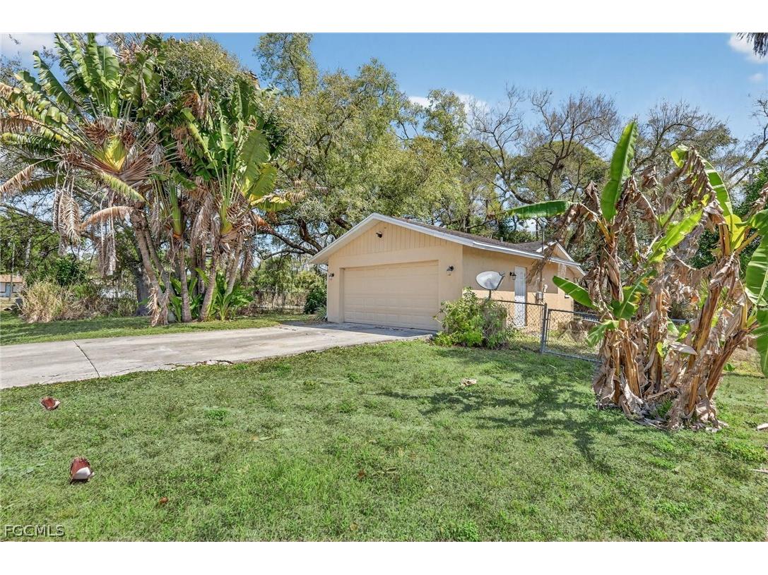 1938 Flamingo Drive North Fort Myers FL 33917 2026012329 image4