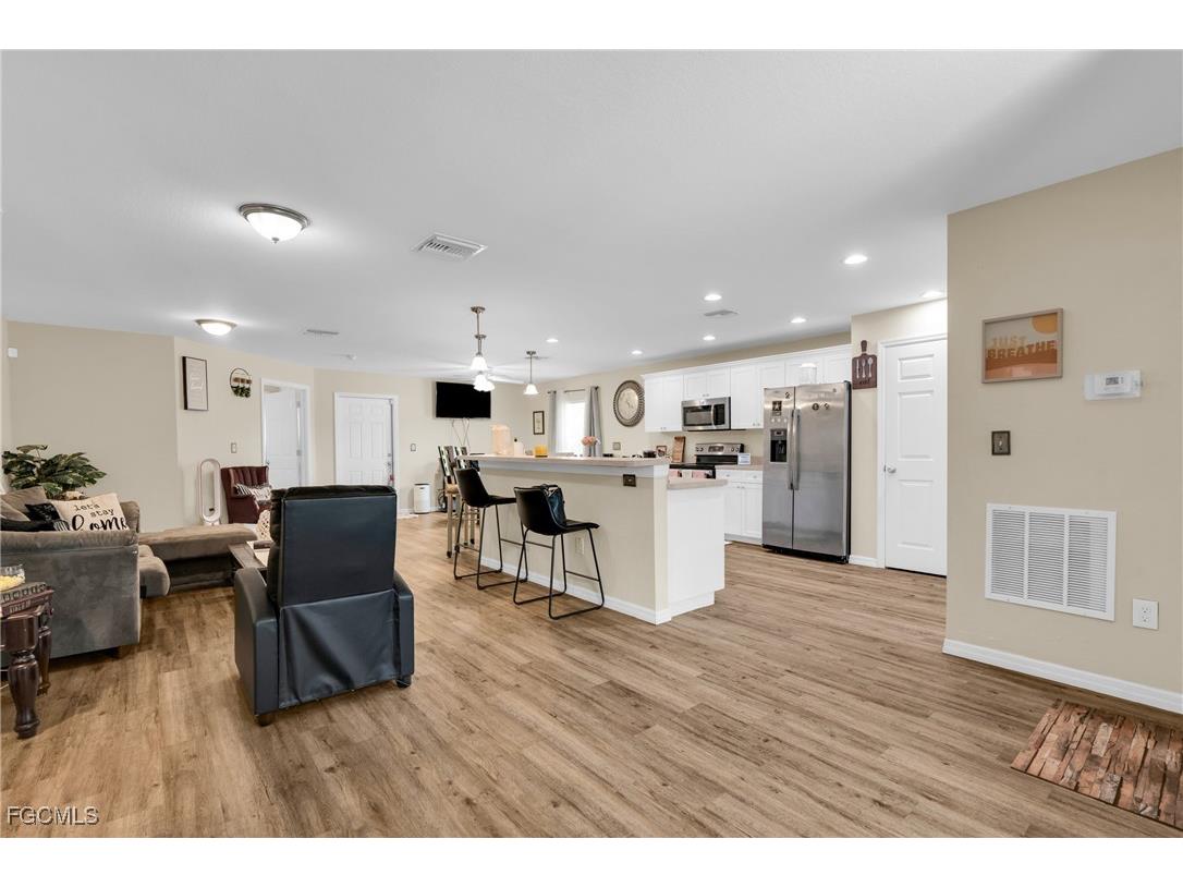 1938 Lillie Street Fort Myers FL 33916 2025010603 image13