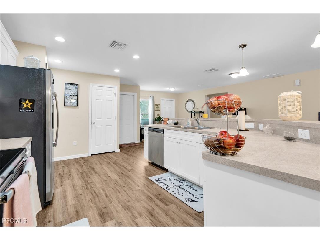 1938 Lillie Street Fort Myers FL 33916 2025010603 image16