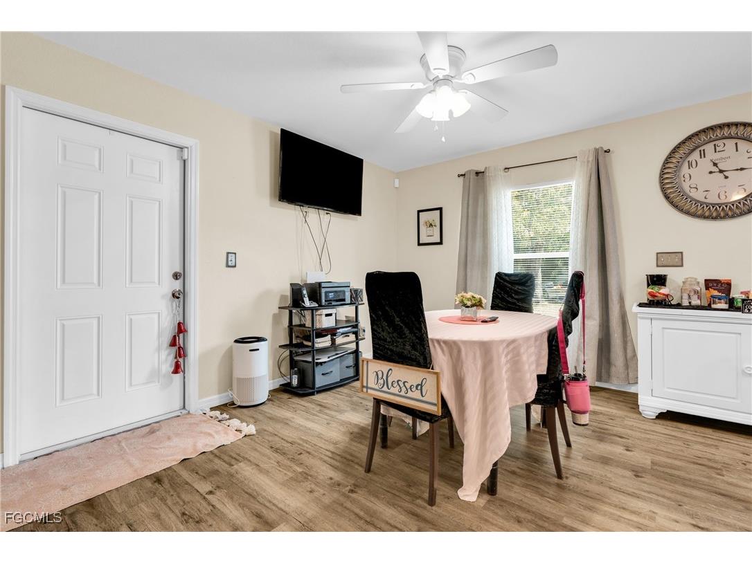 1938 Lillie Street Fort Myers FL 33916 2025010603 image19