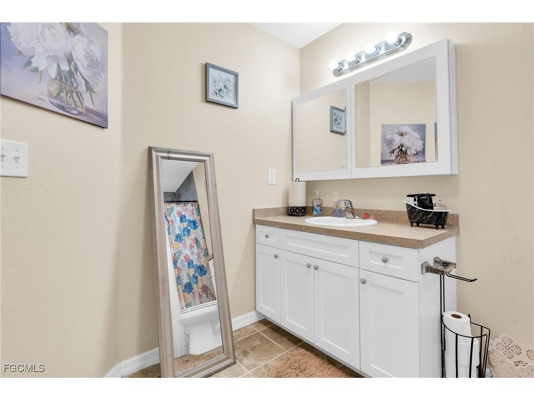 1938 Lillie Street Fort Myers FL 33916 2025010603 image22