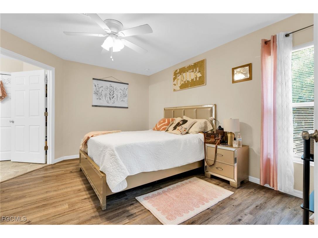 1938 Lillie Street Fort Myers FL 33916 2025010603 image24