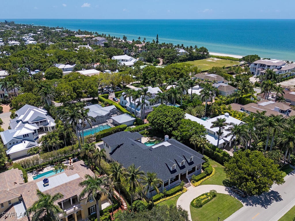 194 4th Avenue N Naples FL 34102 225072541 image2