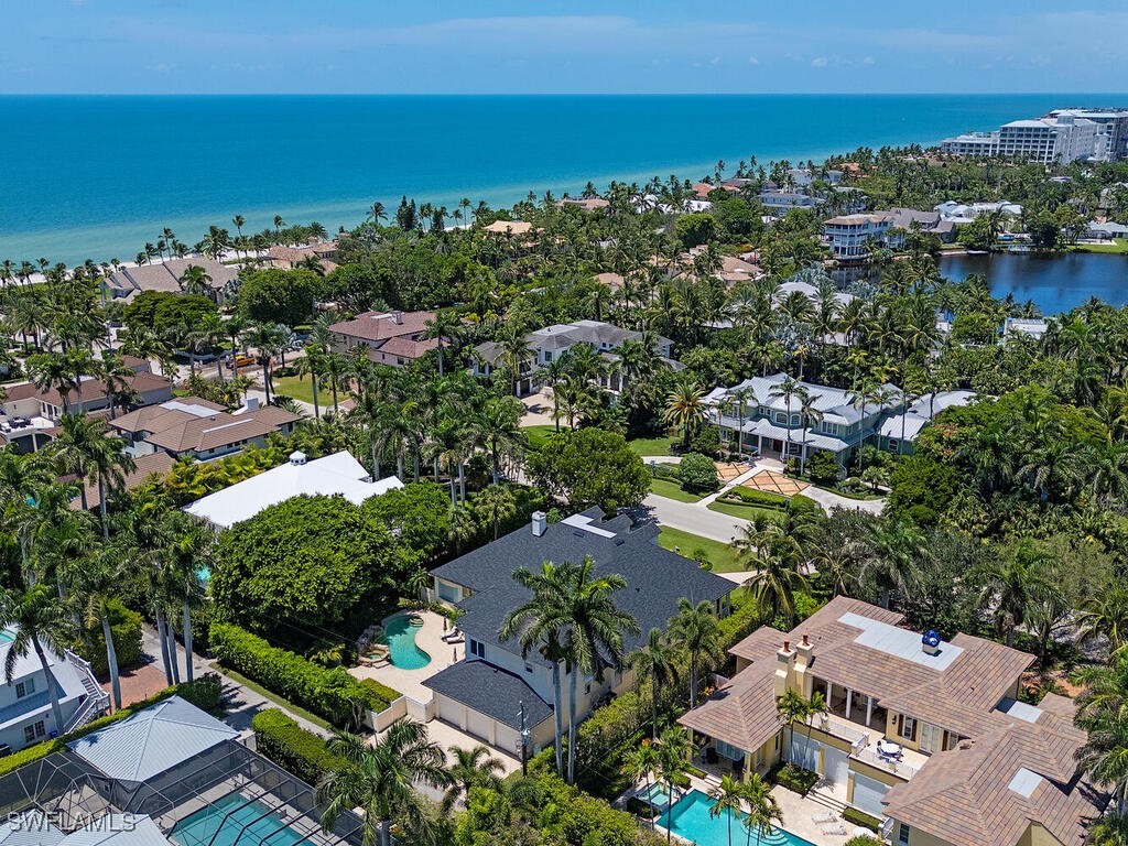 194 4th Avenue N Naples FL 34102 225072541 image4