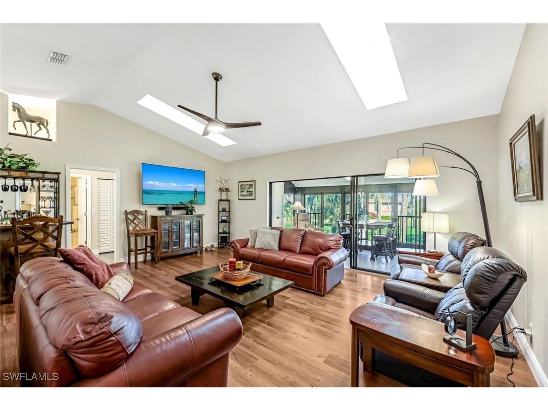 194 Albi Road #8 Naples FL 34112 225079504 image4