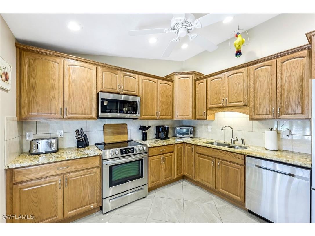 194 Albi Road #8 Naples FL 34112 225079504 image5