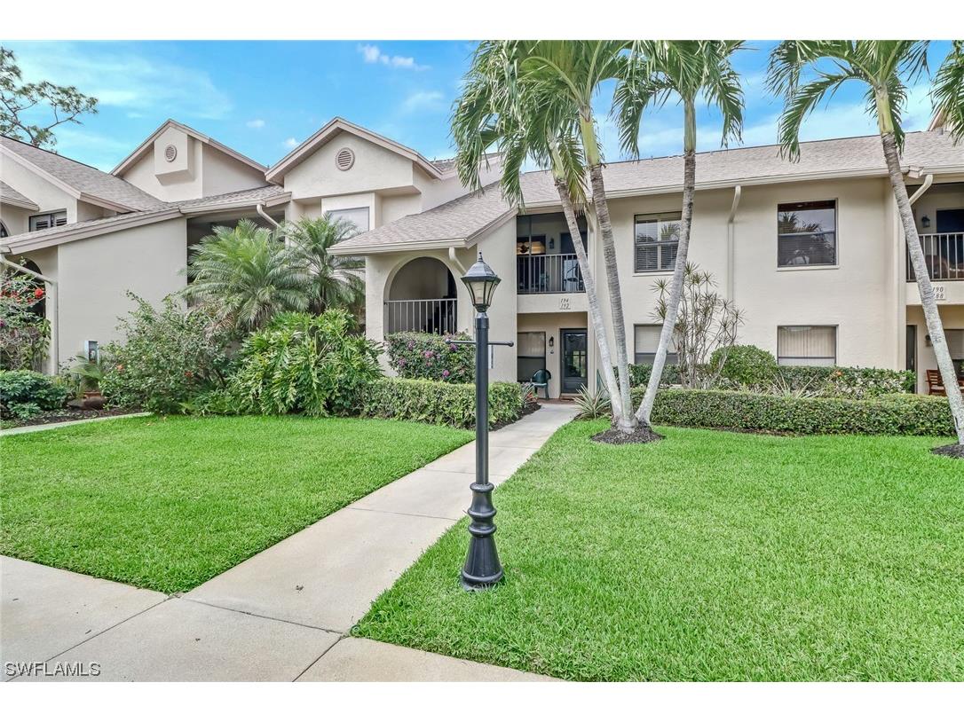 194 Fox Glen Drive #2-194 Naples FL 34104 223045255 image1
