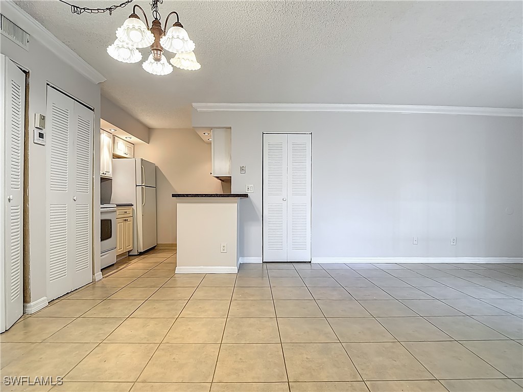 194 Santa Clara Drive #12 Naples FL 34104 225074080 image12