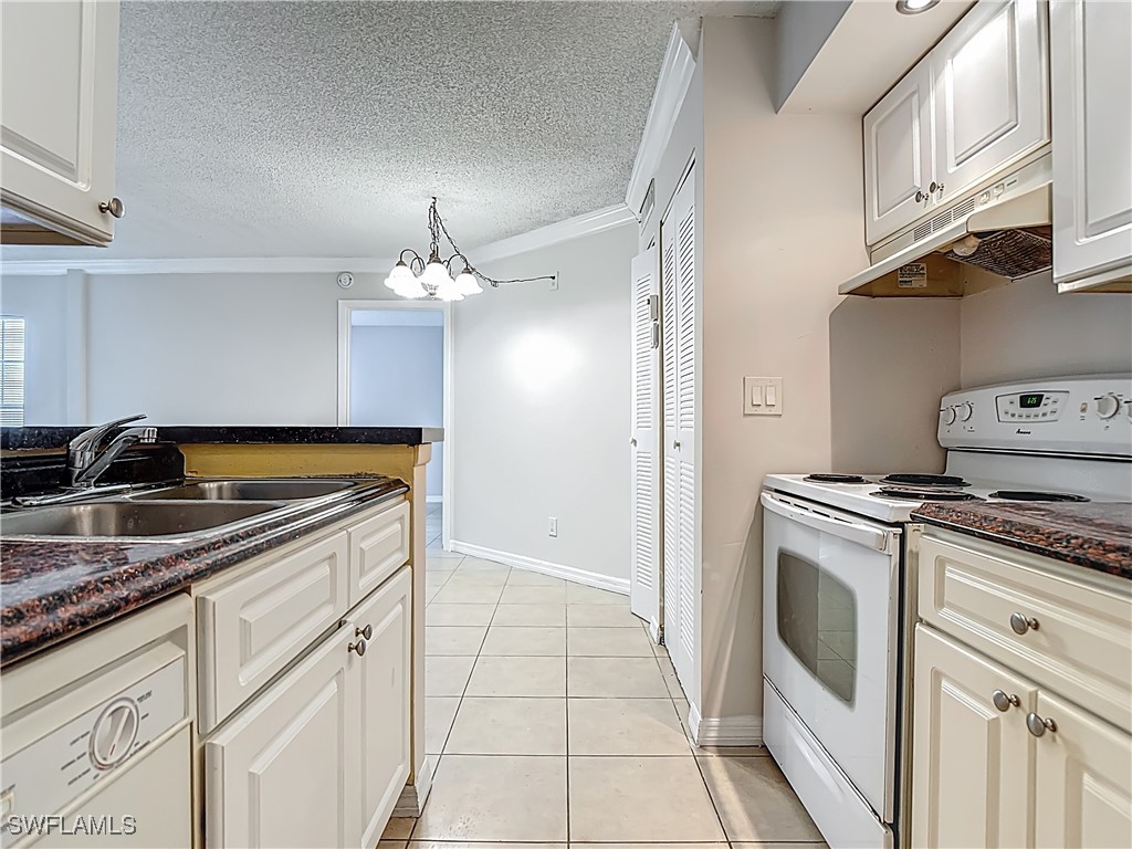 194 Santa Clara Drive #12 Naples FL 34104 225074080 image16