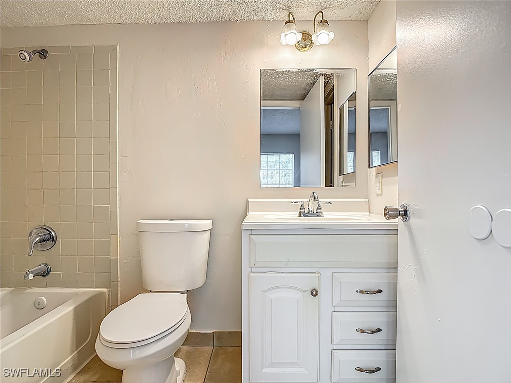 194 Santa Clara Drive #12 Naples FL 34104 225074080 image22