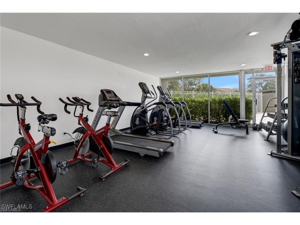 194 Santa Clara Drive #12 Naples FL 34104 225074080 image33
