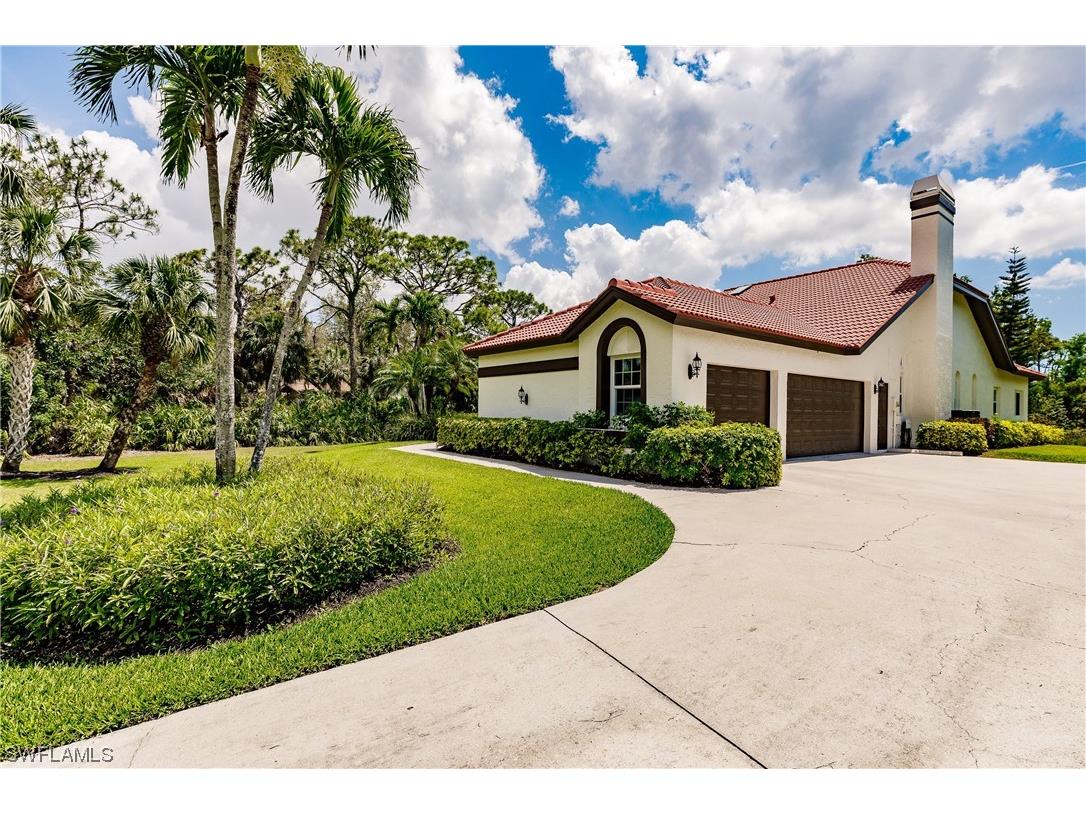 1940 Bethany Place Naples FL 34109 223021429 image1