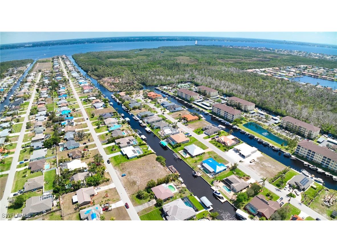 1940 Coral Point Drive Cape Coral FL 33990 225061754 image1