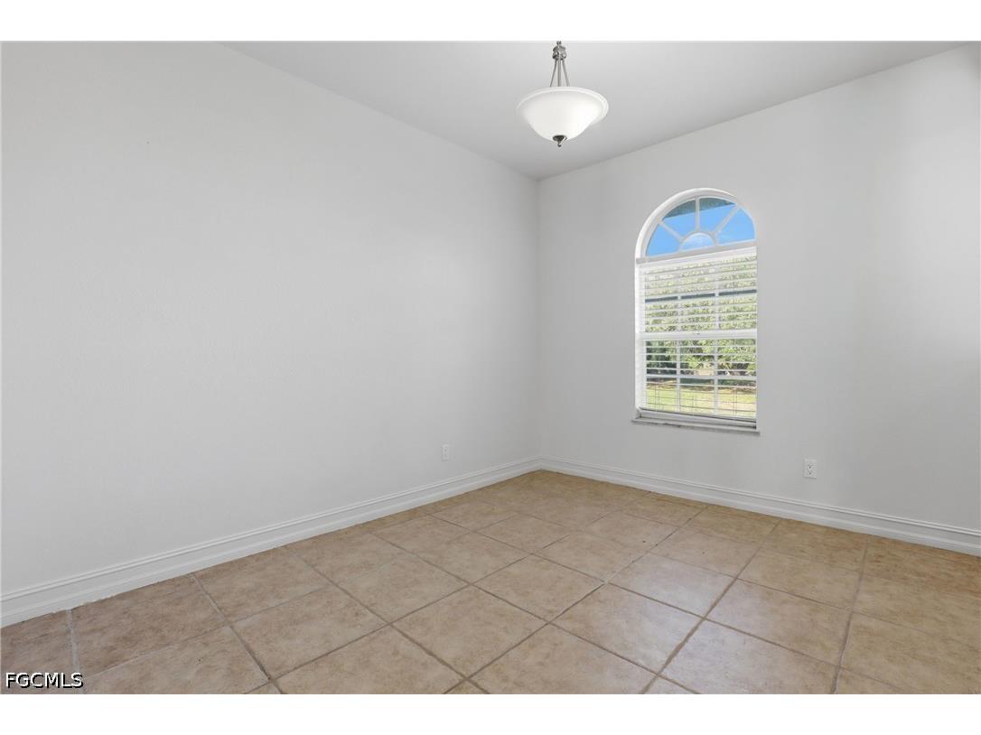 1940 Desoto Boulevard N Naples FL 34120 2026023165 image10