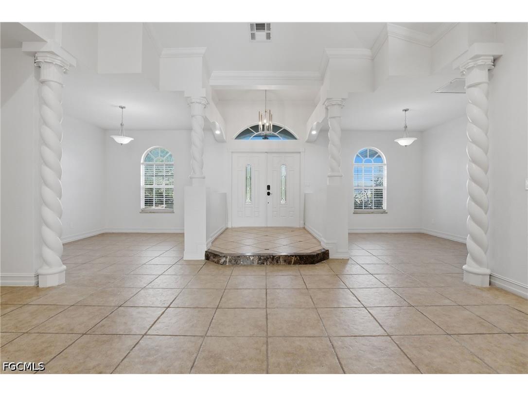 1940 Desoto Boulevard N Naples FL 34120 2026023165 image12