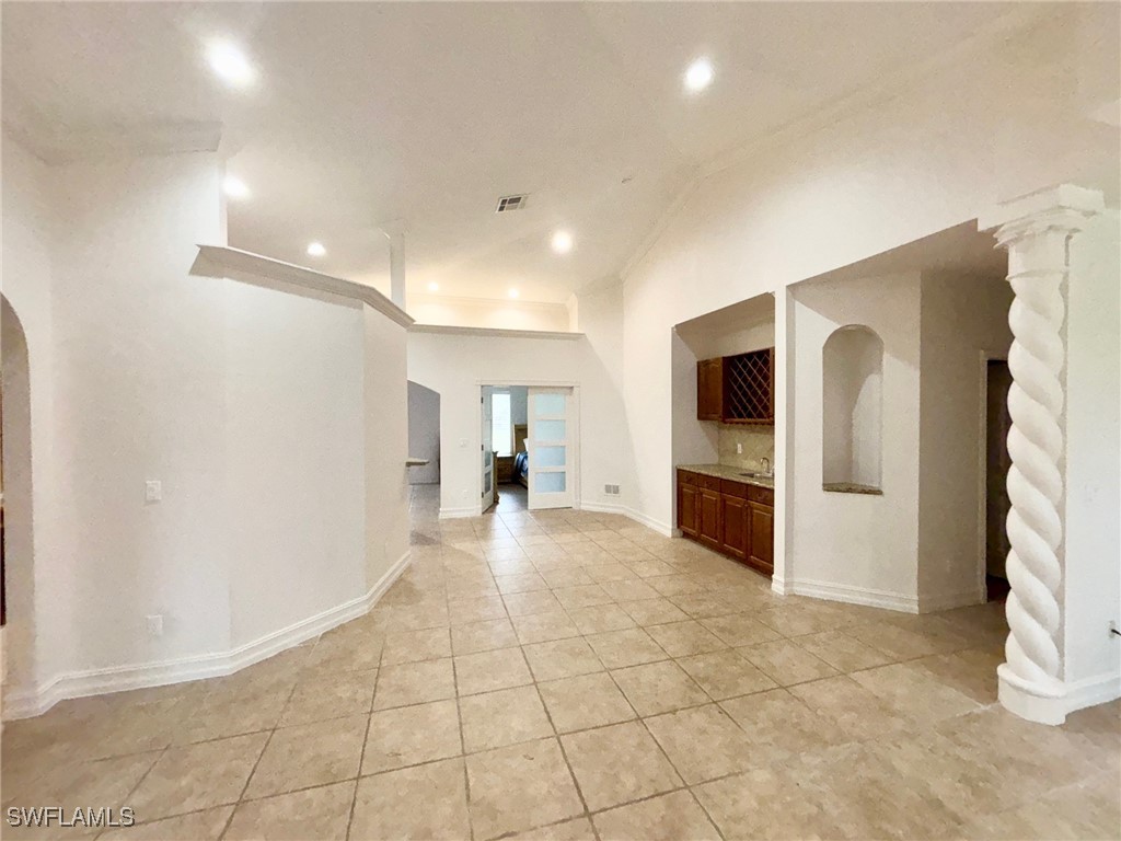 1940 Desoto Boulevard N Naples FL 34120 225065913 image9